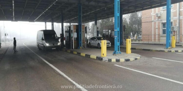 Autovehicule furate din Belgia și Elveția, depistate la frontiera Albița