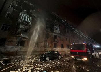 Rusia a lansat o rachetă și 111 drone în Ucraina: Doi morți și 35 de răniți la Harkov