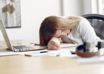 Ce este astenia de primăvară. Care sunt simptomele și cum o putem combate