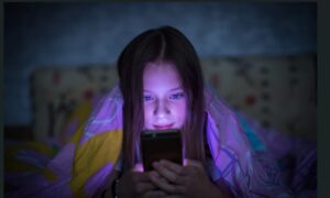 Limitarea accesului la rețele sociale copii sub 15 ani