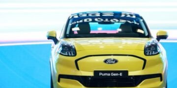 Ford începe livrarea în Europa a primelor mașini electrice fabricate la Craiova