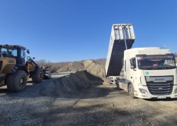 Au început lucrările de modernizare a drumurilor din comuna Aroneanu