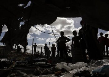 Un lider politic al Hamas, ucis într-un raid aerian israelian în sudul Gazei