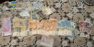 9 percheziții efectuate de DIICOT într-un dosar de trafic de migranți