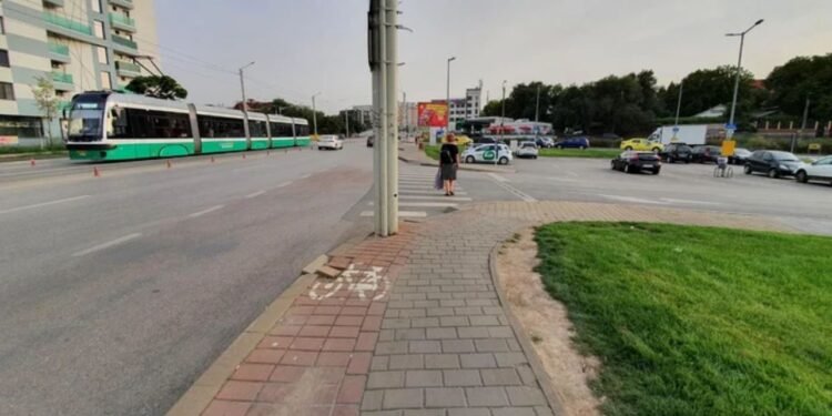 Noi piste de biciclete în Iași și județ: dezvoltare sau doar vopsea pe trotuar?