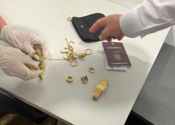 Capturi de 95.000 de lei la Aeroportul Iași: Produse de lux care urmau să ajungă pe piața neagră din România