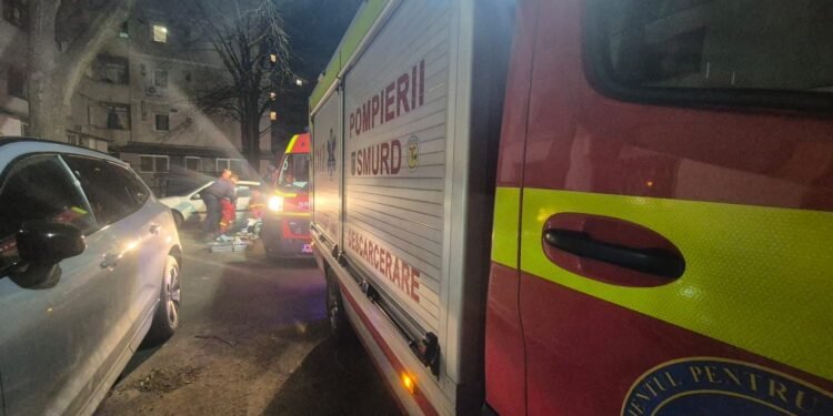 Iasi-Bărbat de 80 de ani, găsit fără viață într-o mașină cu motorul pornit după mai bine de două ore