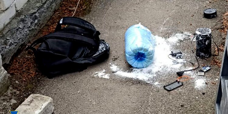 Ruşii au șantajat o minoră ucraineană pentru a comite un atac terorist: au amenințat-o că publică pozele intime furate din telefonul ei