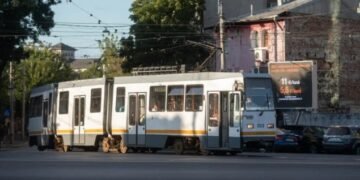 ANPC a oprit temporar din circulaţie 23 de tramvaie din București în urma ”multiplelor deficienţe constatate”