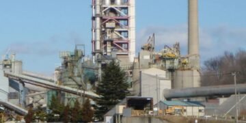 Cimentul din Ucraina a inundat țările vecine și le amenință industriile