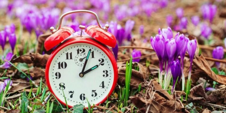 Ora de vară 2025:  În această noapte, ceasurile se dau înainte cu o oră