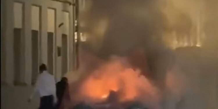 Incident la Moscova: O limuzină din flota lui Putin a explodat