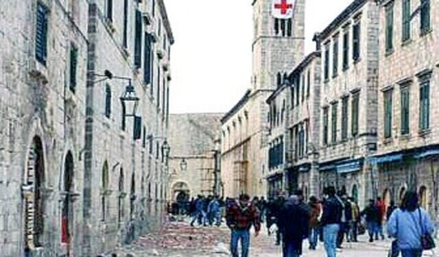 Belgradul începe procesul pentru crime de război a patru piloți ai Forțelor Aeriene Croate, acuzați că au tras cu rachete asupra coloanelor de refugiați sârbi în august 1995