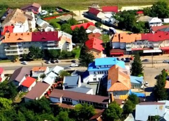 Angajații unei primării din județul Neamț vor sta prin rotație în concendiu fără plată