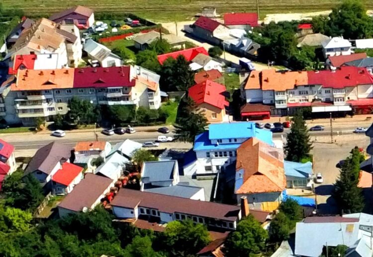 Angajații unei primării din județul Neamț vor sta prin rotație în concendiu fără plată