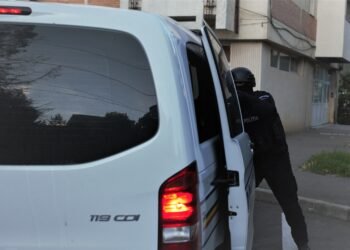 Percheziții în zece județe și în București într-un dosar de corupere a alegătorilor