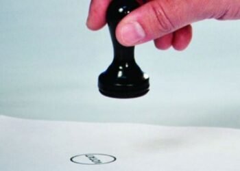 Ungurii vorbesc despre România că traversează cea mai gravă criză politică din 1989