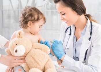 Rata de vaccinare la copiii din Romania a scăzut pentru două vaccinuri esențiale