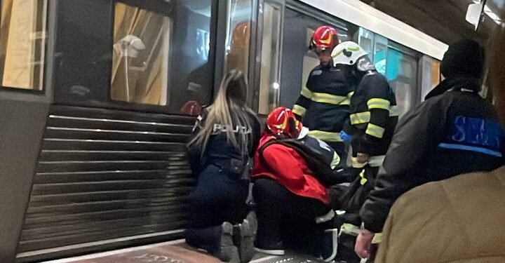 București: Incident șocant la stația Eroilor unde o tânără s-a aruncat în fața metroului