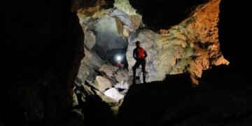 Peştera Grota Ursului din Moneasa se deschide vizitatorilor