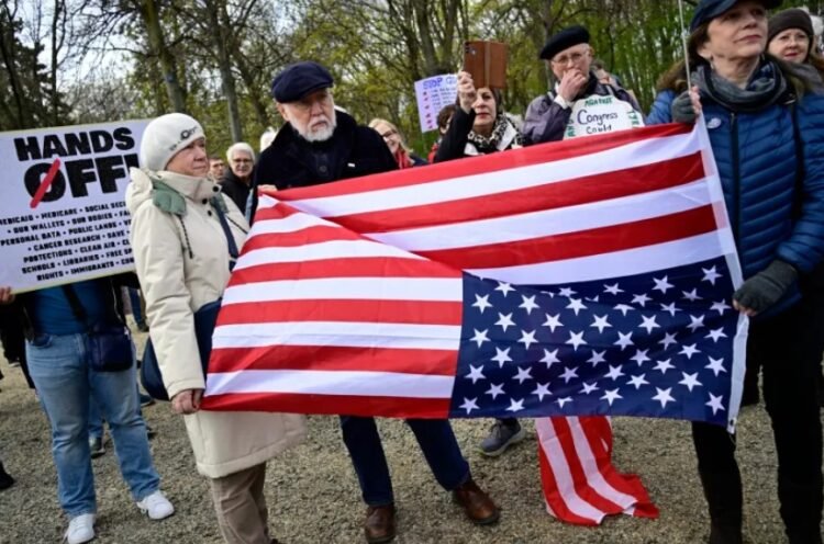 Ziua protestelor anti-Trump. Peste 1.200 de manifestații împotriva președintelui american sunt programate în SUA și în alte țări