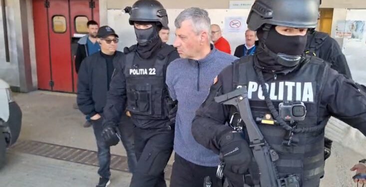 După ce și-a desfigurat și incendiat fosta soție, a fost prins într-un cimitir și reținut pentru 24 de ore