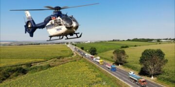 Depășiri ilegale surprinse din aer: Poliția a sancționat zeci de șoferi pe drumul Iași – Târgu Frumos. Ce amendă primești dacă depășești pe partea dreaptă