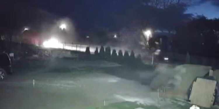 Video-Tragedie cumplită în Botoșani: un tânăr de 27 de ani a murit după ce s-a răsturnat cu mașina în timpul unei depășiri