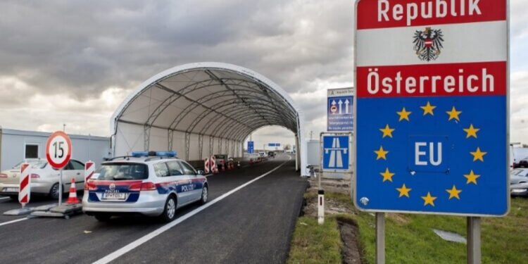 Austria inchide mai multe puncte de frontiera pentru limitarea răspândirii febrei aftoase