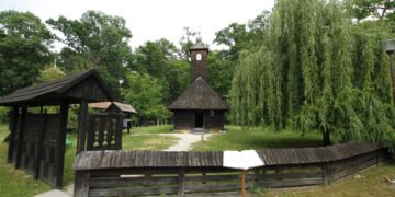 Muzeul Satului Bănăţean se redeschide publicului după incendiul de la biserică