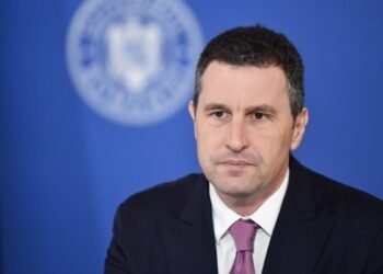 „Taxa pe stâlp”, adoptată. Companiile primesc o reducere de 10% dacă plătesc până la 25 mai