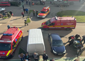 Alerta la Timisoara. Un tanar a sarit de pe acoperisul Pietei Iosefin