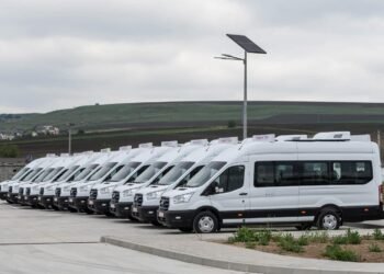 26 de microbuze electrice pentru elevii din județul Iași, achiziționate prin fonduri PNRR