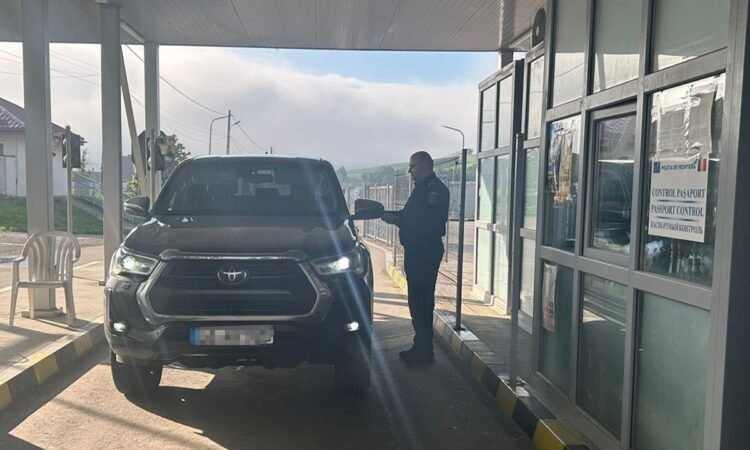 Tânără de 21 de ani, prinsă în Botoşani la volanul unei maşini furate din Italia