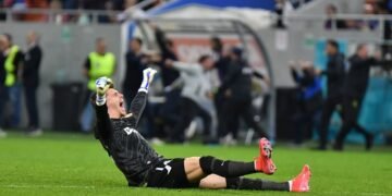 Ieșeanul Ștefan Târnovanu, tot mai aproape de un transfer în străinătate: Napoli și Galatasaray pe urmele portarului FCSB