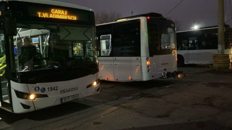 A înjurat toți șoferii CTP care i-au ieșit în cale, apoi l-a luat la rost și pe dispecer, prin telefon! Amendă de 1.000 lei pentru recitalul de nervi