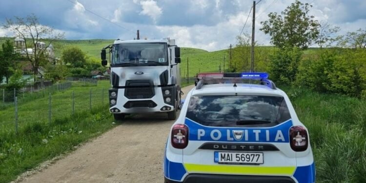 Două suflete pierdute într-o clipă. O mamă și fiul ei de 3 ani, striviți de soartă și de un camion