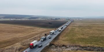 O firmă care a contestat de două ori o licitație de pe Autostrada Unirii, chemată în judecată de CNIR!