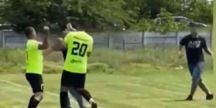 VIDEO-Fotbal cu pumni la Mărășești: Viitorul și Victoria s-au bătut până au pierdut amândouă