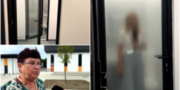 Dorel și-a dat din nou examenul. Toaletă cu uşă şi pereţi transparenţi, în mijlocul pieței din Pașcani