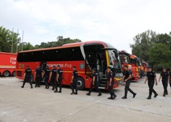 Când țara ta se îneacă, iar tu îți trimiți pompierii chiar din Suceava în Grecia, e clar: ai pierdut busola, rușinea și orice legătură cu realitatea!