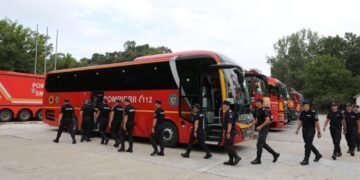 Când țara ta se îneacă, iar tu îți trimiți pompierii chiar din Suceava în Grecia, e clar: ai pierdut busola, rușinea și orice legătură cu realitatea!