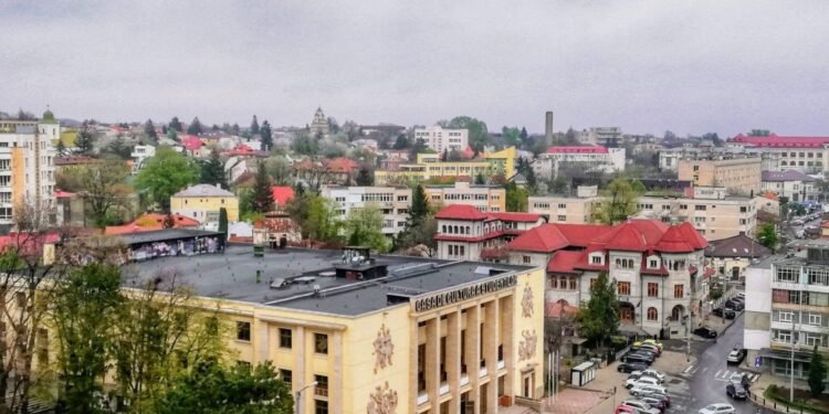 Revoluție în viața culturală studențească: casele de cultură trec la primării, cu bani europeni și autonomie locală