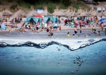 Româncă salvată din valurile Cretei de un polițist aflat în concediu: „Dacă nu era el, finalul era tragic”