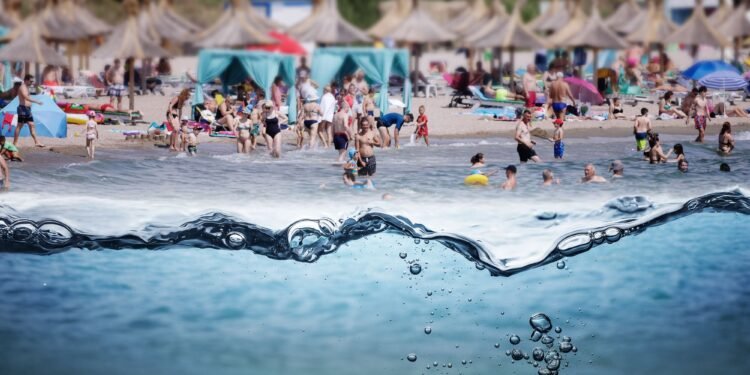 Româncă salvată din valurile Cretei de un polițist aflat în concediu: „Dacă nu era el, finalul era tragic”