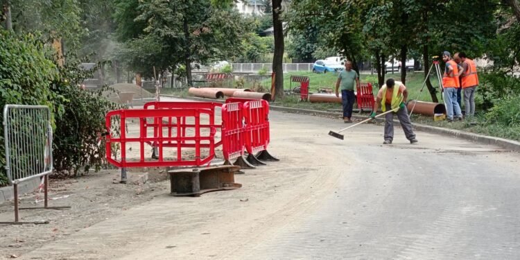 FOTO-VIDEO | Nicolina, sufocată de praf și șantiere nesfârșite. Răspuns în zeflemea al muncitorilor Conest