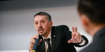 Ministrul avertizează profesorii: Datoria morală față de elevi nu e negociabilă!