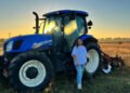 Ioana Petrariu din Deleni, studenta care la doar 20 de ani ține pe umeri viitorul unei ferme de 300 de hectare