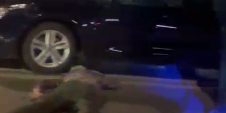 Bărbatul accidentat pe bulevardul Socola a murit la spital: lovit de o mașină și proiectat pe contrasens, unde a fost izbit din nou