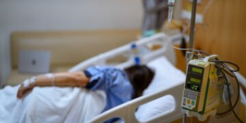 Promisiuni de modernizare, realități amare: ieșenii plătesc cu vieți și milioane pentru tratamente externe